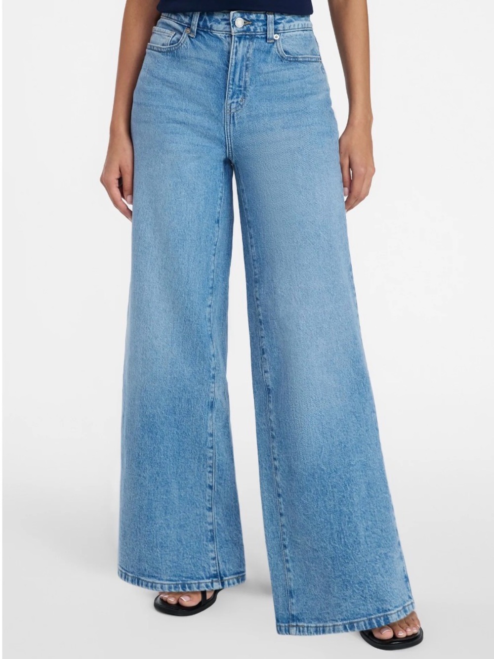 Time and Tru Light Blue High-Rise Wide Leg Jeans
